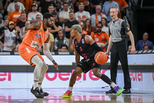 用最凶狠的 用最凶狠的