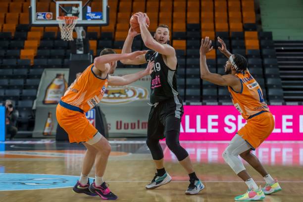 技战术之外 技战术之外