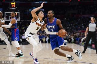 在更衣室稳 在更衣室稳