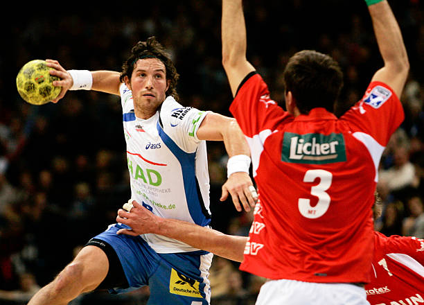 陆赛场上屡 陆赛场上屡