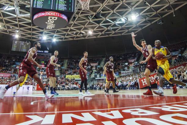 择保留态度 择保留态度